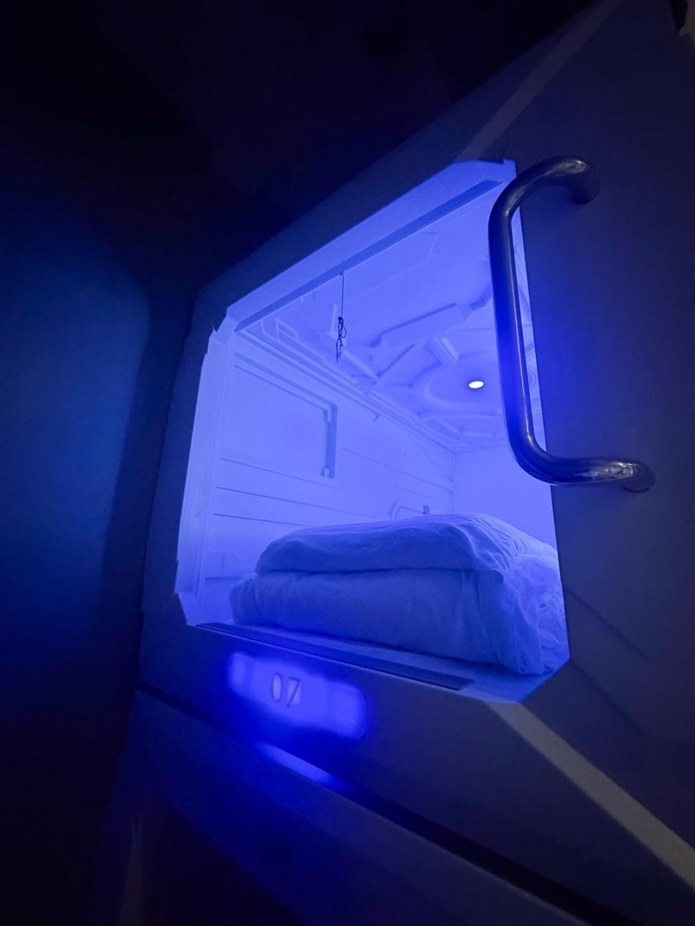 U Street Capsule Hostel Вашингтон Екстериор снимка