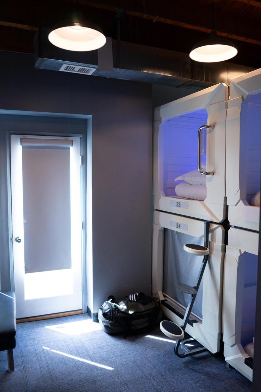 U Street Capsule Hostel Вашингтон Екстериор снимка