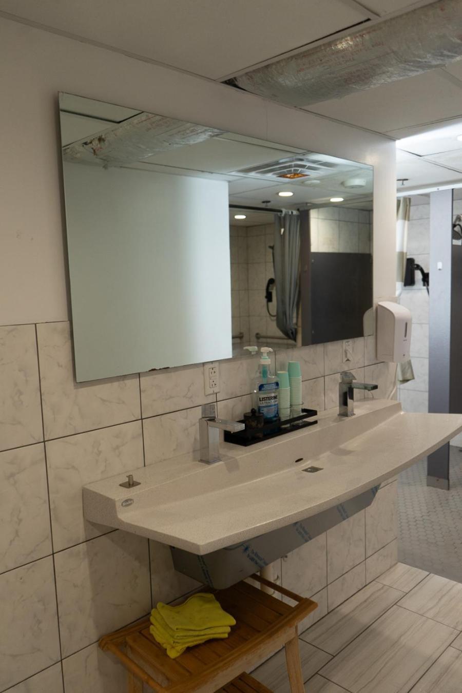 U Street Capsule Hostel Вашингтон Екстериор снимка